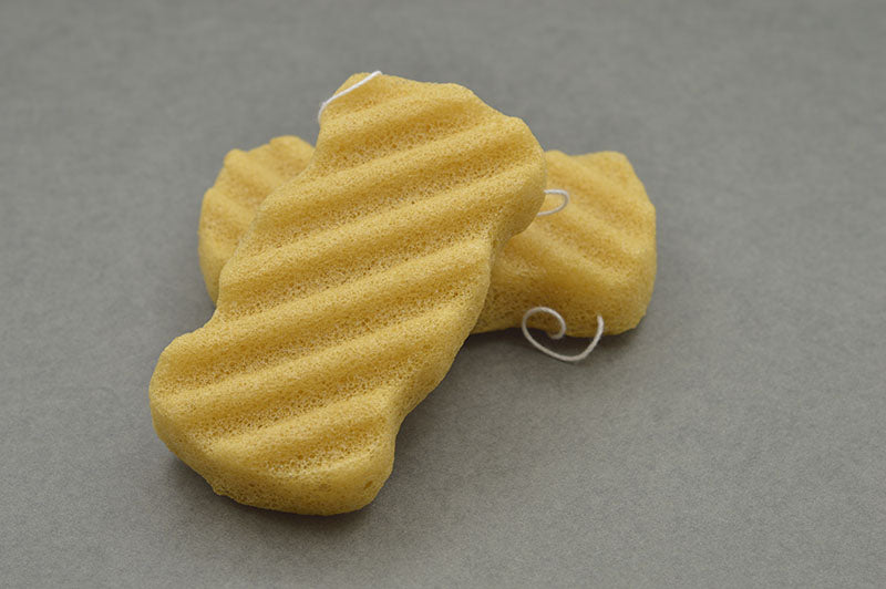 KONJAC houbička s extraktem z kurkumy na tělo