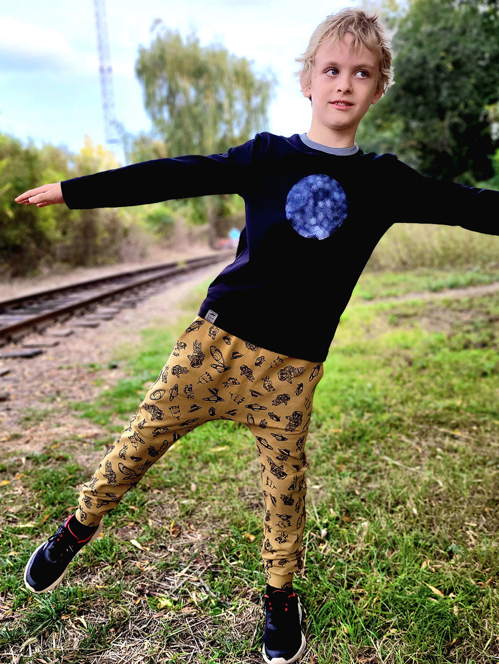 Dětské baggy tepláky - VESMÍR, 116