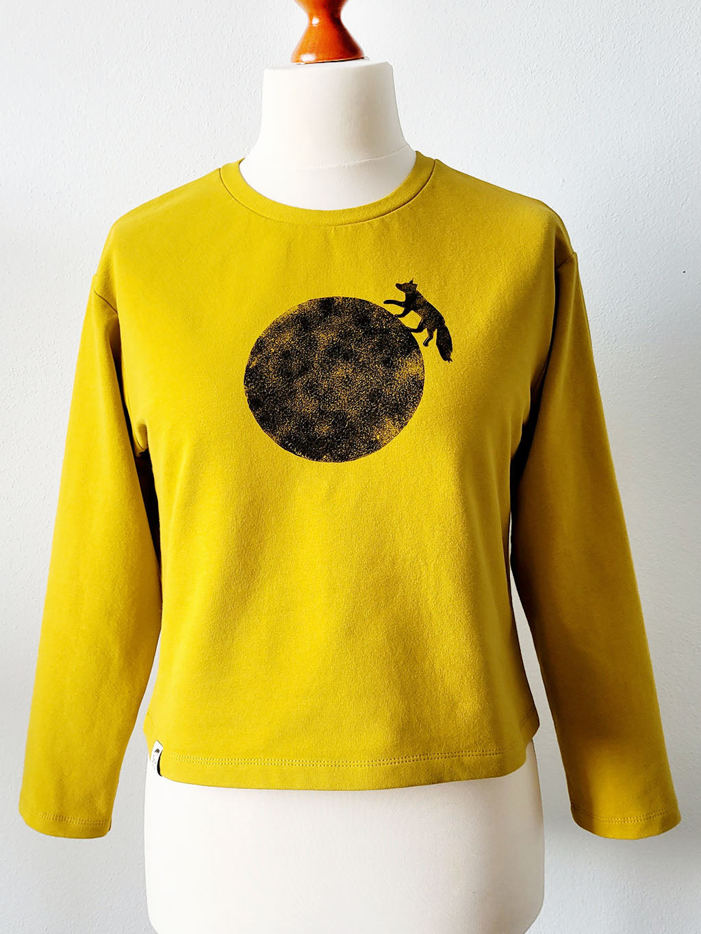 Mikina MILÁ - FOX ON THE MOON, kari